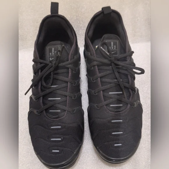 Mens 12 Nike VaporMax Plus Triple Black - Picture 2 of 4